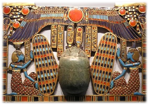 tutankhamun-pectoral-horus